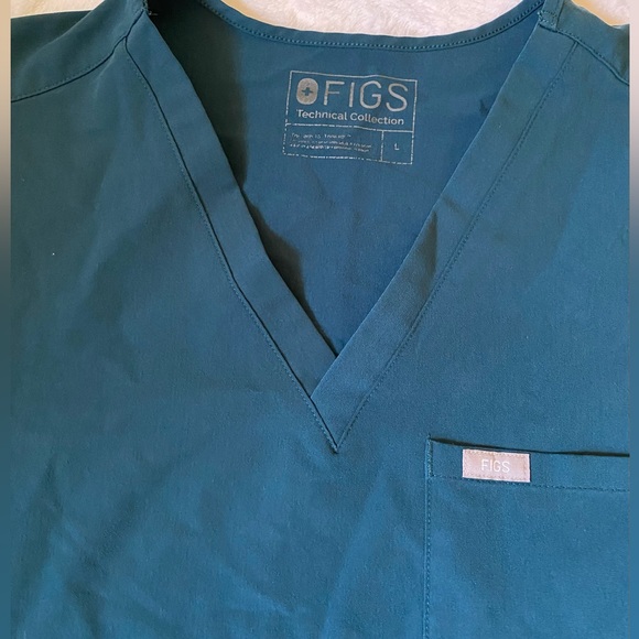 Figs Catarina caribbean blue top and Yola Skinny Scrub Pants set - Picture 2 of 8